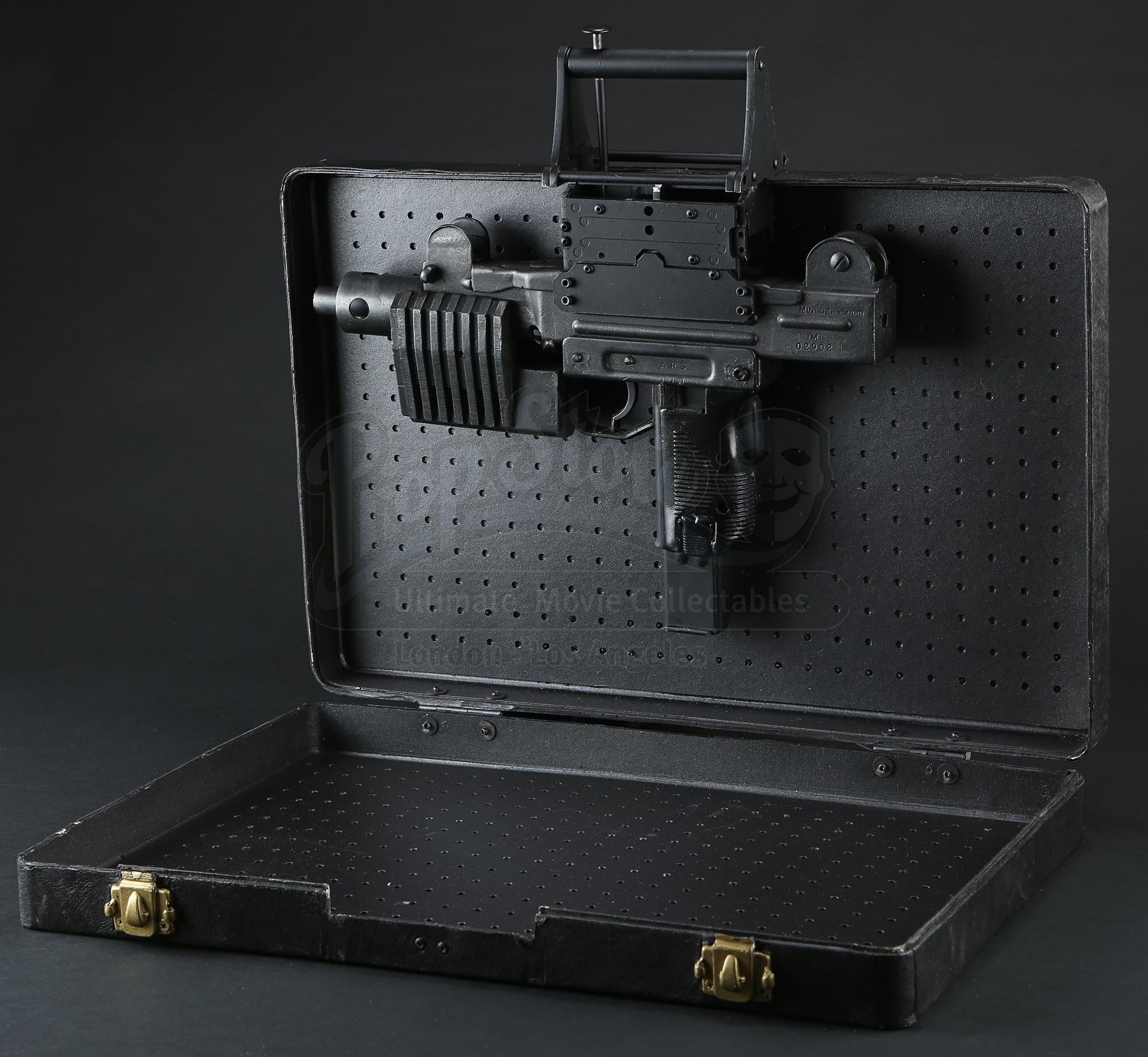 Briefcase UZI prop